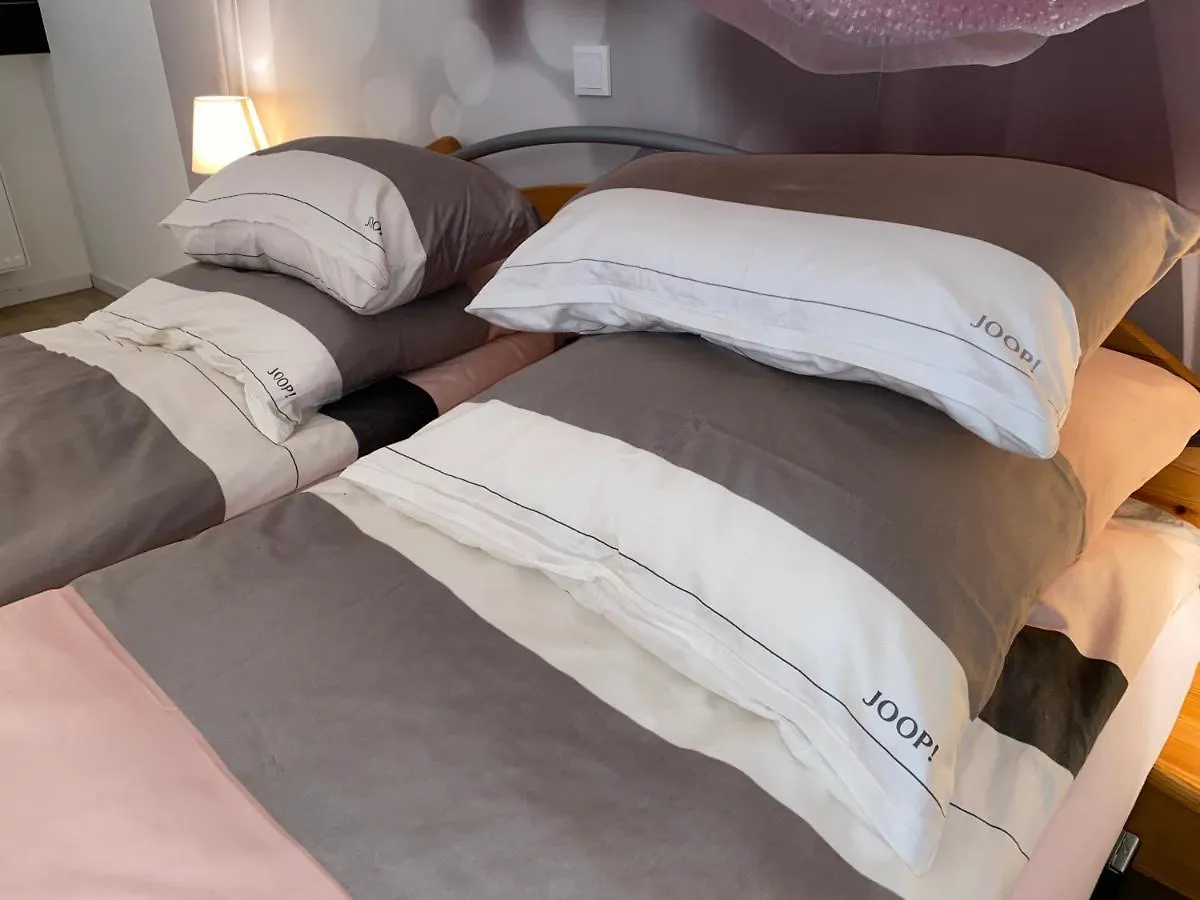 Home-Rose-Garden-Gaestehaus Kontaktloser Zugang Ντίσελντορφ